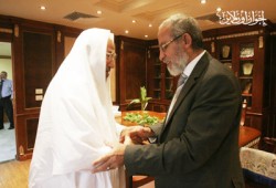 المرشد العام يستقبل العلامة يوسف القرضاوي