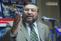 الشاعر يكذب المصري اليوم ويتهمها بالـ"فبركة"