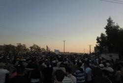 مظاهرات ليلية واستمرار حملات الاعتقال بسوريا