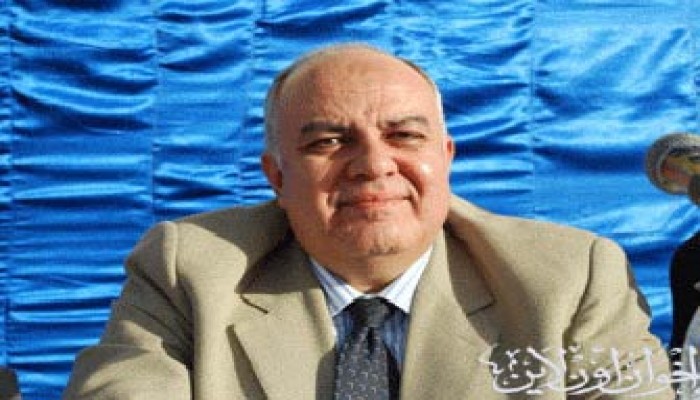 أمين الحرية والعدالة بالجيزة يزور مصابي الثورة