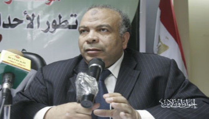 الحرية والعدالة: لن نشارك في حكومة انتقالية