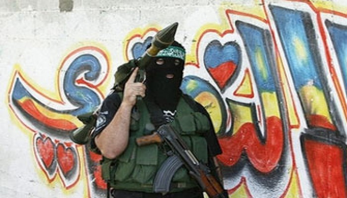 إصابة مجاهدَين من "القسام" في قصف صهيوني بخان يونس