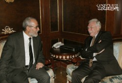 المرشد العام يستقبل السفير الفرنسي