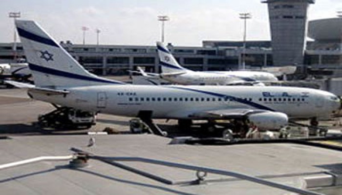 الكيان يرحِّل 120 متضامنًا أوروبيًّا مع القضية الفلسطينية