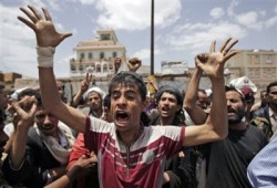 شباب الثورة اليمنية يناشدون الأمم المتحدة إنقاذًا من "الإبادة الجماعية"