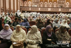 العمل السياسي للأخوات.. لا قيد إلا الشرع