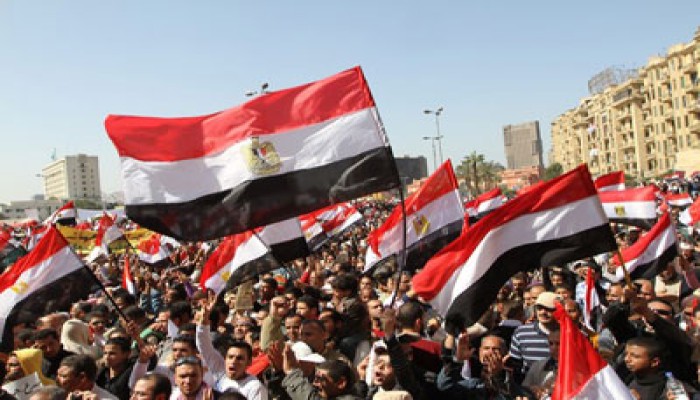 تعدد ائتلافات الثورة.. من يتحدث باسم الميدان؟!