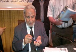 الزهار: مفاوضات صفقة شاليط متوقفة