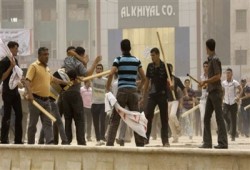 علماء العراق تحمِّل "المالكي" دماء مظاهرات الحرية