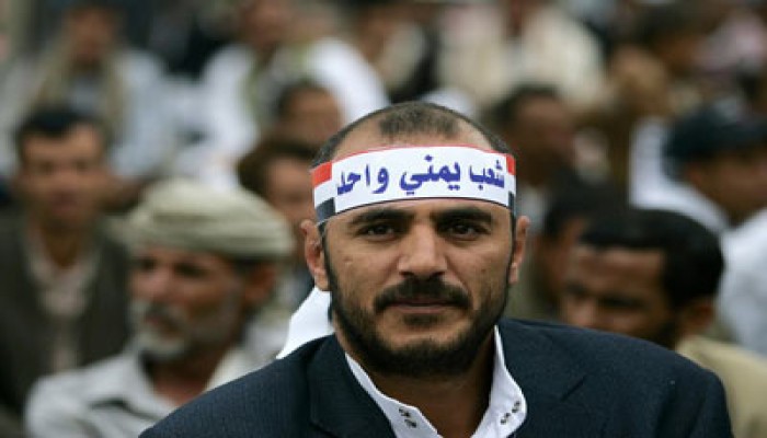 ضغوط أمريكية وبريطانية لإقناع صالح بالتنحي