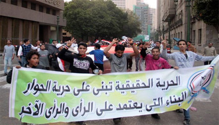 شباب التيارات السياسية.. لا للتعصب والتخوين