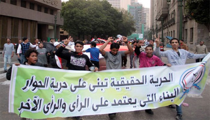 شباب التيارات السياسية.. لا للتعصب والتخوين