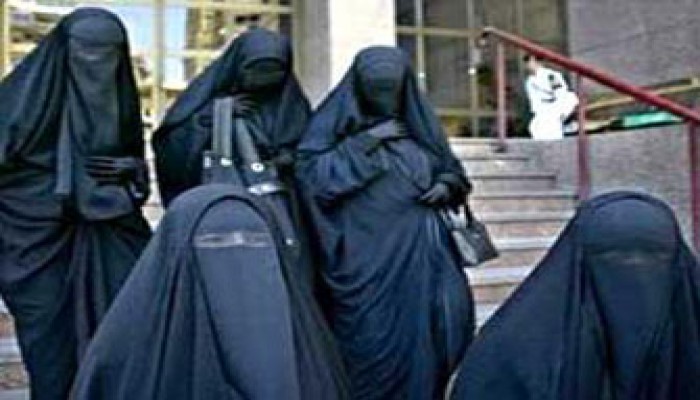 السماح لمنتقبات "القاهرة" بحضور الامتحانات