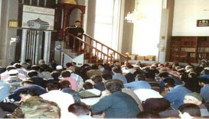 دور الخطباء في حياة الأمة