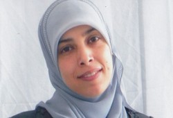 مضحكٌ مُبكٍ