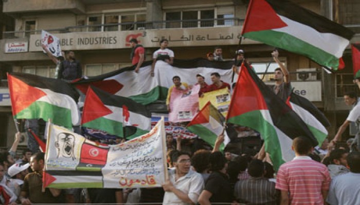 متظاهرو التحرير ينضمون إلى مظاهرة "السفارة"