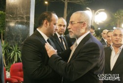 المرشد العام يؤدي واجب العزاء في المستشار جريشة