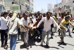 مقتل يمني في تعدٍ جديد على اعتصام عدن