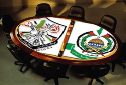 لقاء بين حماس وفتح برعاية مصرية