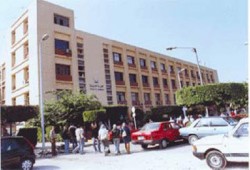 تهديدات لطلاب الإخوان بتجارة "عين شمس"