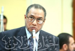 أهالي حدائق حلوان يضبطون سيارة دقيق مهرب