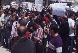 "لوس أنجليس تايمز": سوريا تقترب من إسقاط النظام