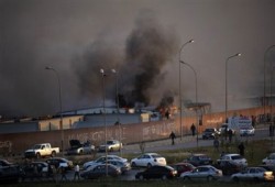 ديلي تليجراف: القذافي يجند التلاميذ لاستعادة مصراتة