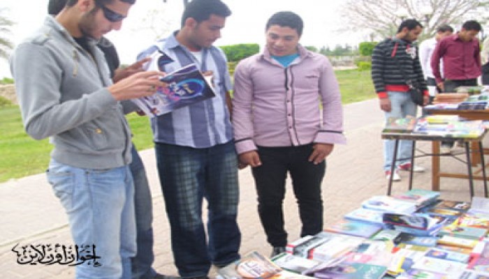 مقاعد جديدة وأنشطة لطلاب الإخوان بجامعة القناة