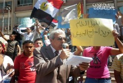 جامعة أسيوط تهتف: الشعب والجيش إيد واحدة