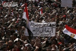 القذافي يجبر مصراته على الشرب من مياه المجاري!