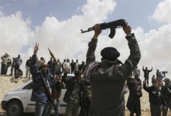 المُستجيرُ بِحلْفِ الناتو في ليبيا