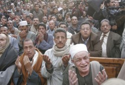 وفد من جامعة أسيوط يزور قرية صول
