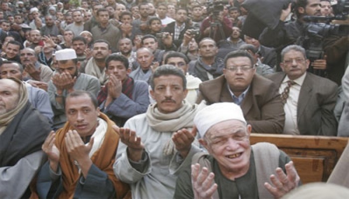 وفد من جامعة أسيوط يزور قرية صول