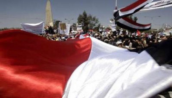 مبادرة متأخرة للرئيس اليمني.. والثوار يطالبون برحيله
