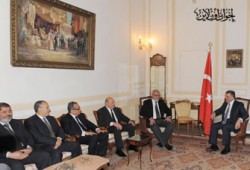 المرشد العام ضيف الرئيس التركي احتفالاً بالثورة