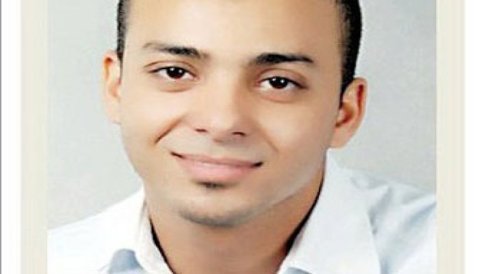 مصطفى الصاوي.. شهيد الثورة الحي!