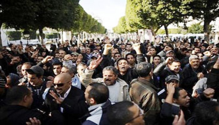 يا شَعبَ تونس.. (شعر)