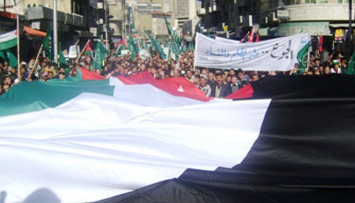 50 ألف أردني يتظاهرون للمطالبة بالتغيير