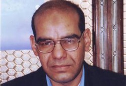 المرشد العام يهنئ د. خيري عمر بالدكتوراه