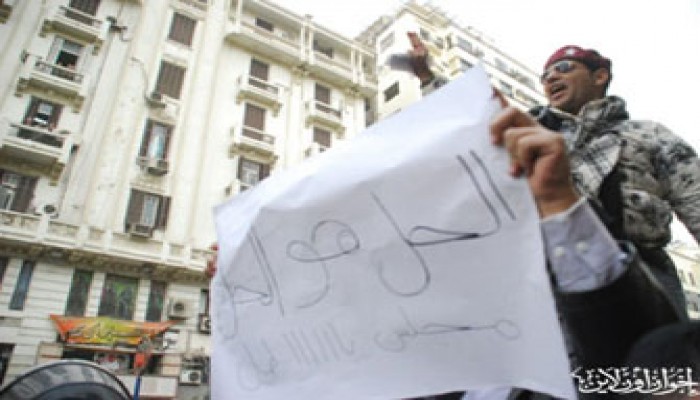 خبراء: مشاركة الإخوان في البرلمان الشعبي يضمن بقاءه