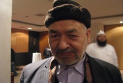 الغنوشي: النظام التونسي يتحمل مسئولية أحداث "بوزيد"