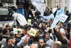 مواطنون: أحزاب "الأنابيب" لا وجود لها