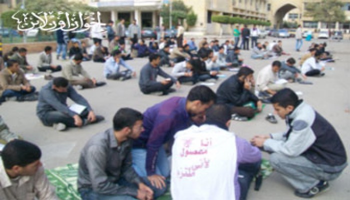 تواصل اعتصام طلاب الإخوان بجامعة الزقازيق