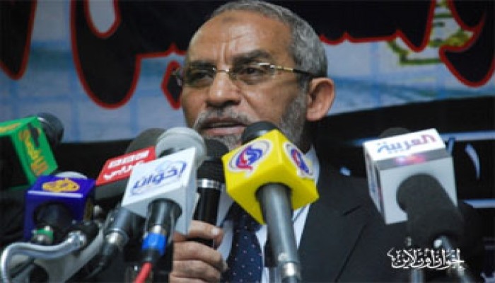 الإخوان والقوى الوطنية يدعون لحل برلمان التزوير