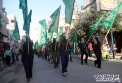 مسيرات كشفية بغزة في ذكرى انطلاقة حماس