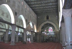 "المؤتمر الإسلامي" تحذر من انهيار "المصلى المرواني"