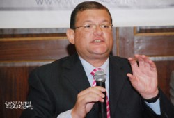 فاروق: برغم المقاطعة.. الناخبون صوَّتوا لنا كرهًا في النظام