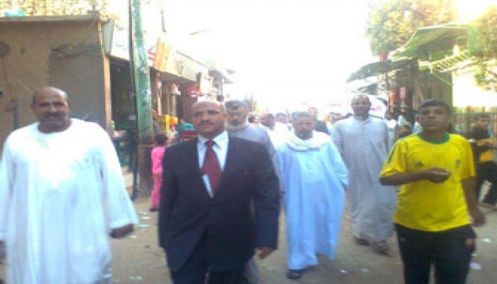 السيد صالح ينفي انسحابه من الانتخابات.. وآمال عثمان تشتري الأصوات