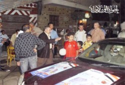 عسكر يختتم جولاته بمسيرة سيارات