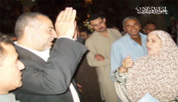 راضي يختتم جولاته بقرية "بطا" ببنها